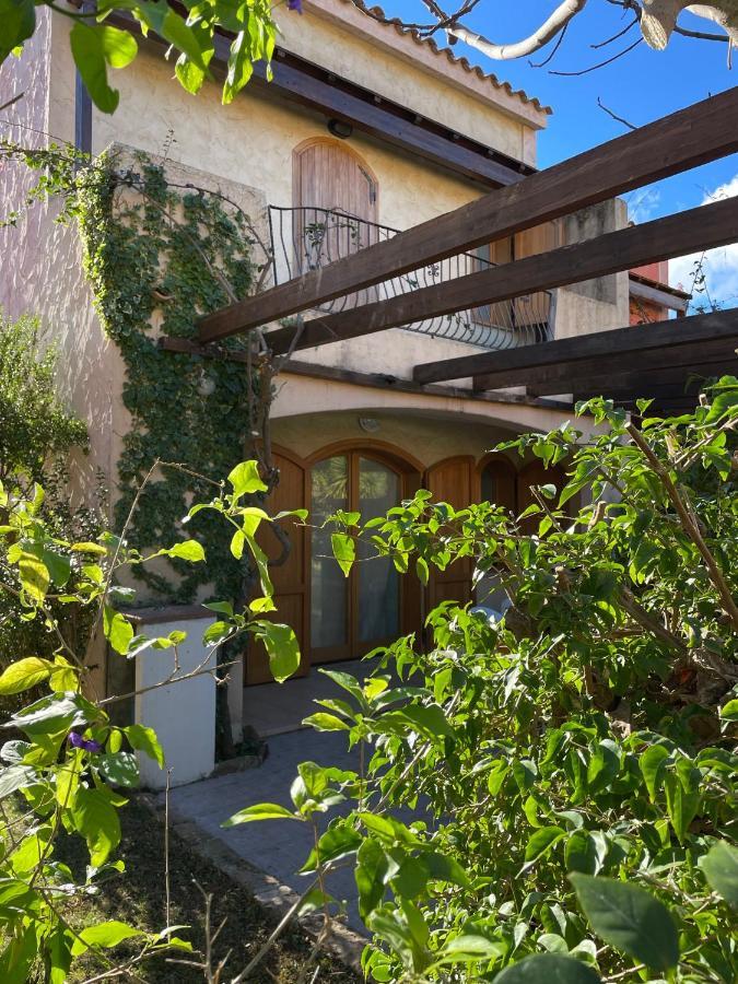 Casa Delle Farfalle Chia Zewnętrze zdjęcie