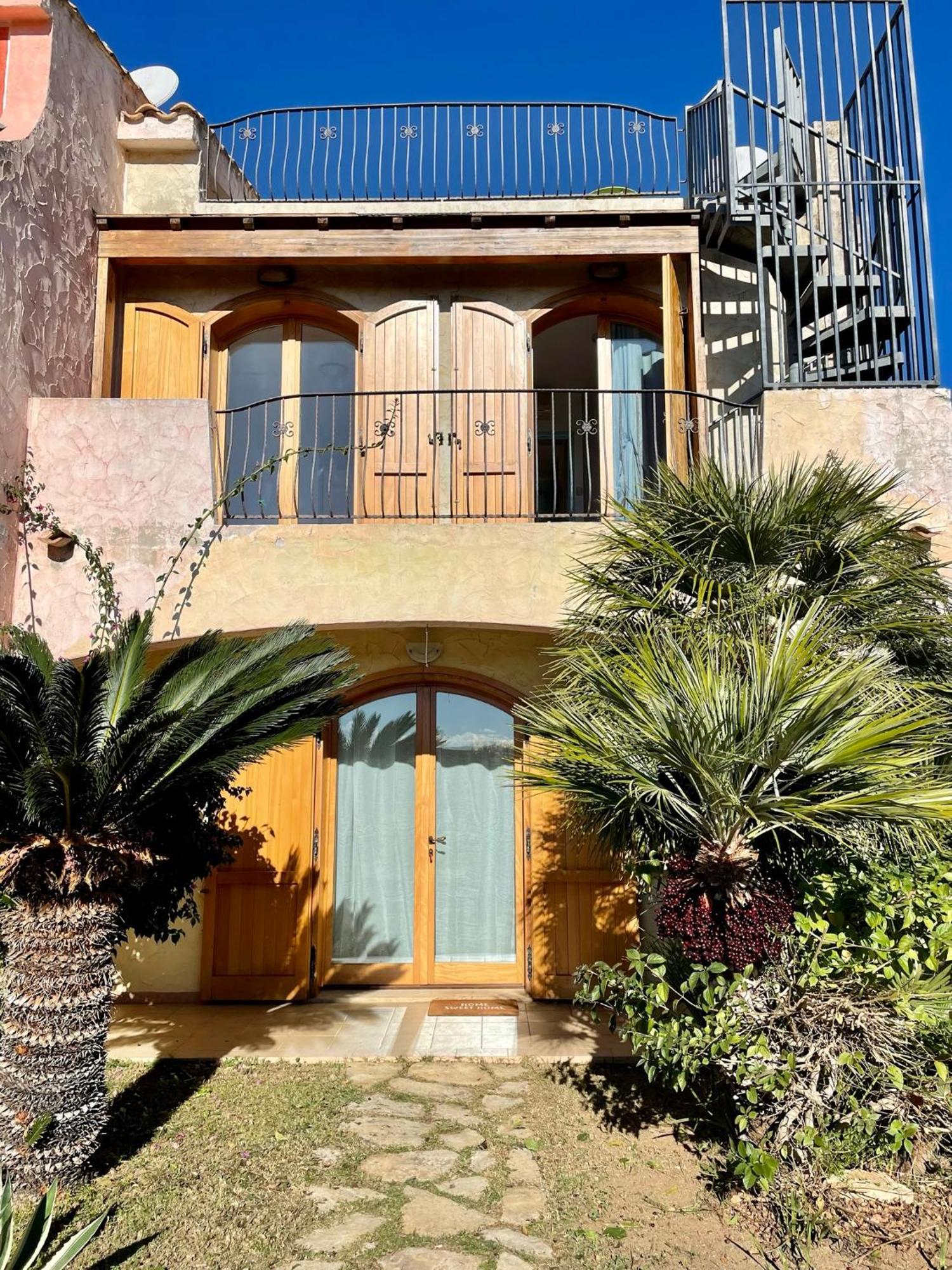 Casa Delle Farfalle Chia Zewnętrze zdjęcie